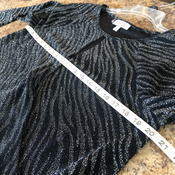 Jennifer Lopez Faux Wrap Metallic Blouse - Picture 2 of 12